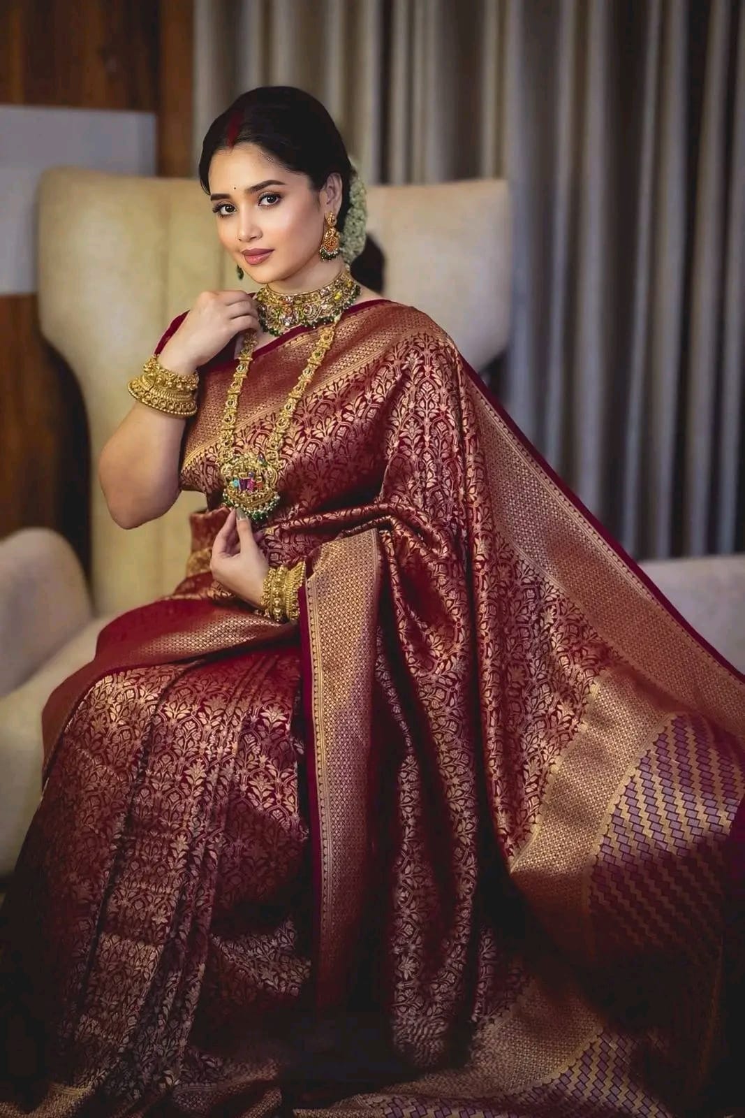 Royal Elegance Banarasi Katan Saree with Blouse Piece