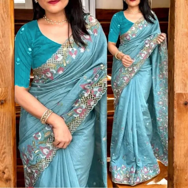 White Gold এমব্রয়ডারি পার্টি শাড়ি