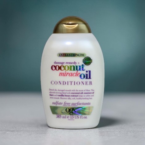 OGX Damage Remedy + Coconut Miracle Oil Conditioner 385ml (Greece)