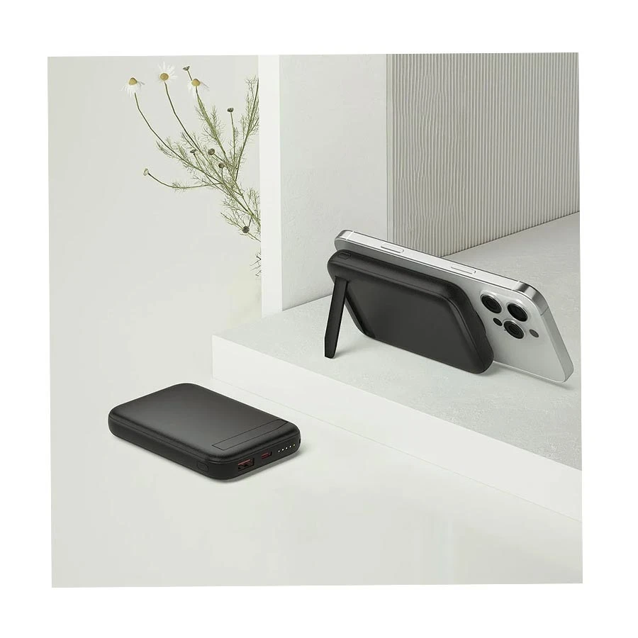 WiWU Classic Stand 10000mAh 22.5W MagSafe Wireless Power Bank Black