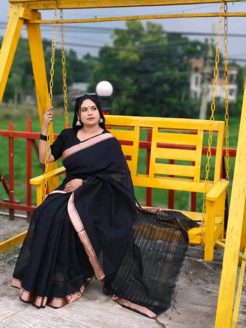 হালকা সুতি নকশী পাড় শাড়ি, ব্লাউজ পিসসহ, 6 রং