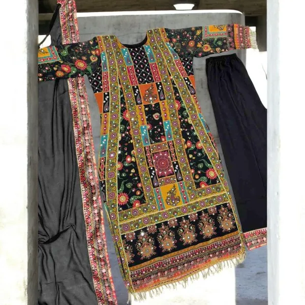 ChicPanel জর্জেট থ্রি পিস সেট