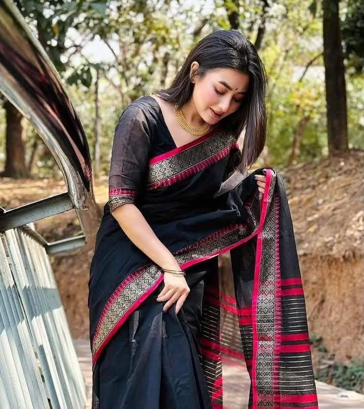 Half Silk Nokshi Paar Saree with Separate Blouse Piece
