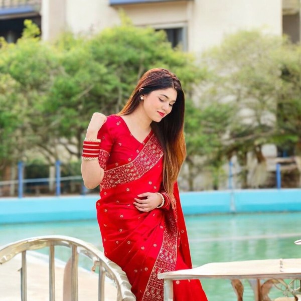 জাপানি সিল্ক শাড়ি, ব্লাউজ পিসসহ