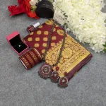 সিল্ক কাতান শাড়ি কম্বো সেট - মেরুন