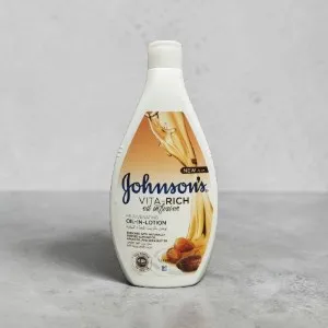 Johnson's Vita Rich Oil Infusion Rejuvenating অয়েল ইন লোশন – বডি লোশন 400ml