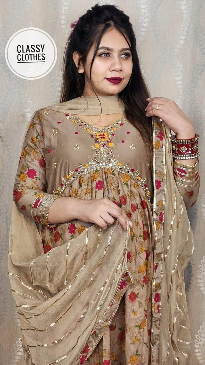 কারচুপির কাজ করা আলিয়া কাট লিনেন থ্রি পিস, 5 রং