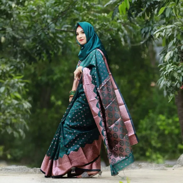 সিরাজগঞ্জের হাতে বোনা সফট সিল্ক কাতান শাড়ি
