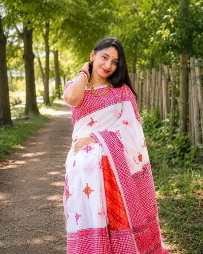 লেস কাজের গামছা প্রিন্ট শাড়ি, পূজার জন্য, 5 রং
