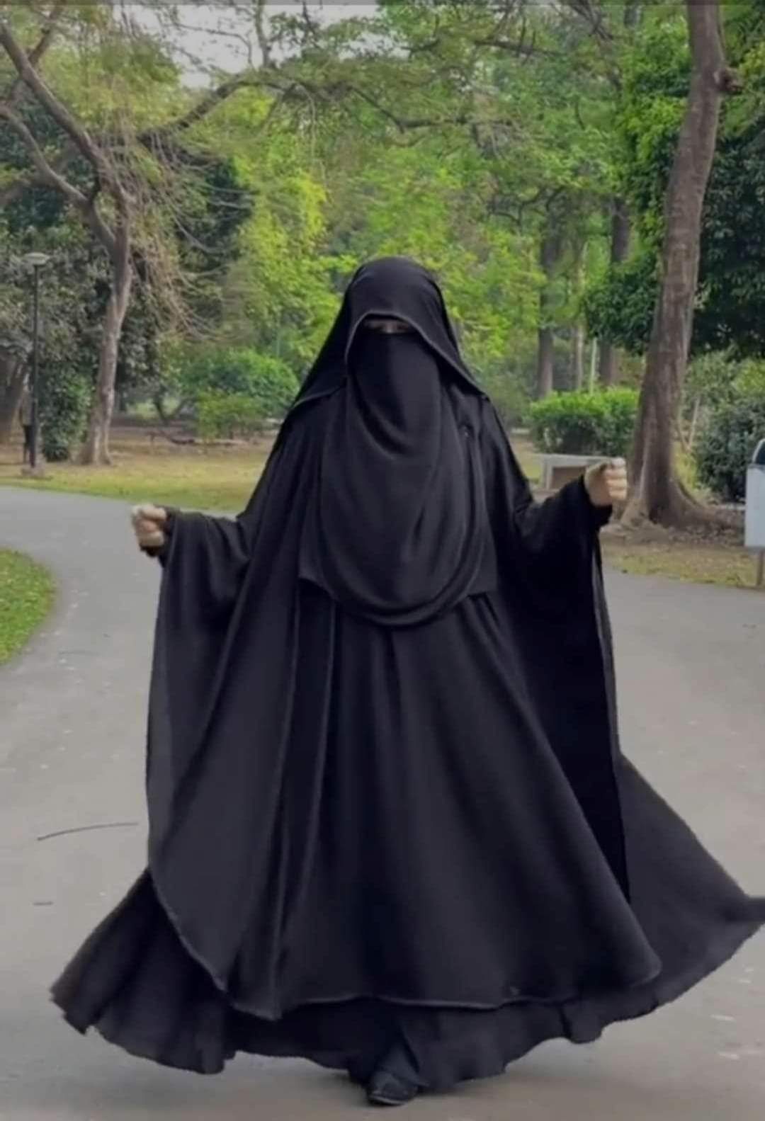 Jakiya বোরকা সেট