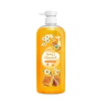 Watsons হানি অ্যান্ড ক্যামোমাইল শাওয়ার স্ক্রাব 700 মিলি