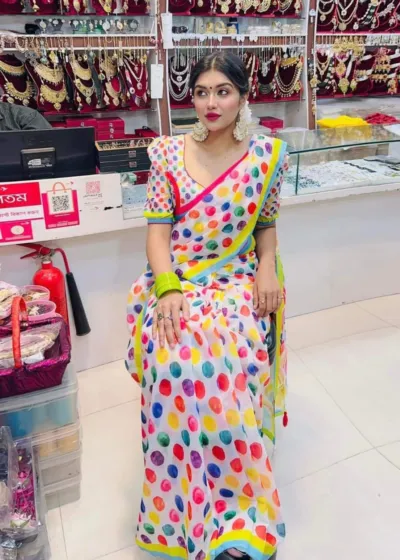 মেয়েদের চান্দেরি সিল্ক শাড়ি, আধুনিক ডিজিটাল প্রিন্ট