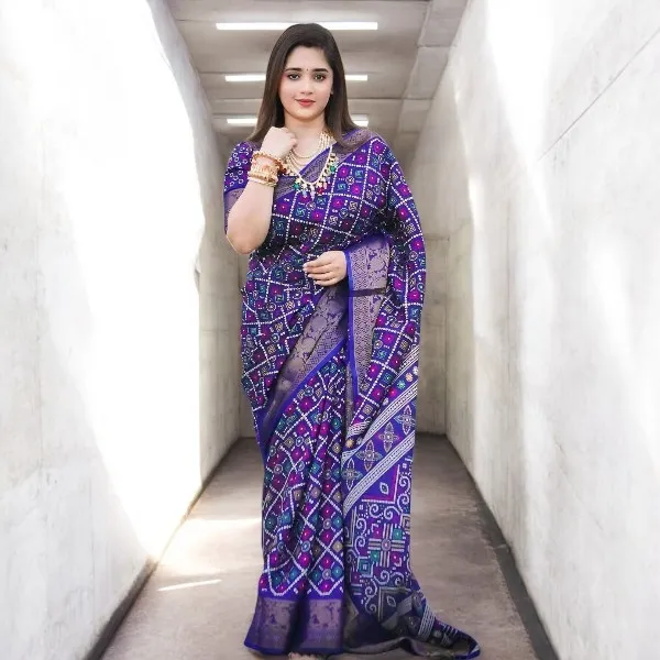 সিল্ক ডিজিটাল প্রিন্ট শাড়ি