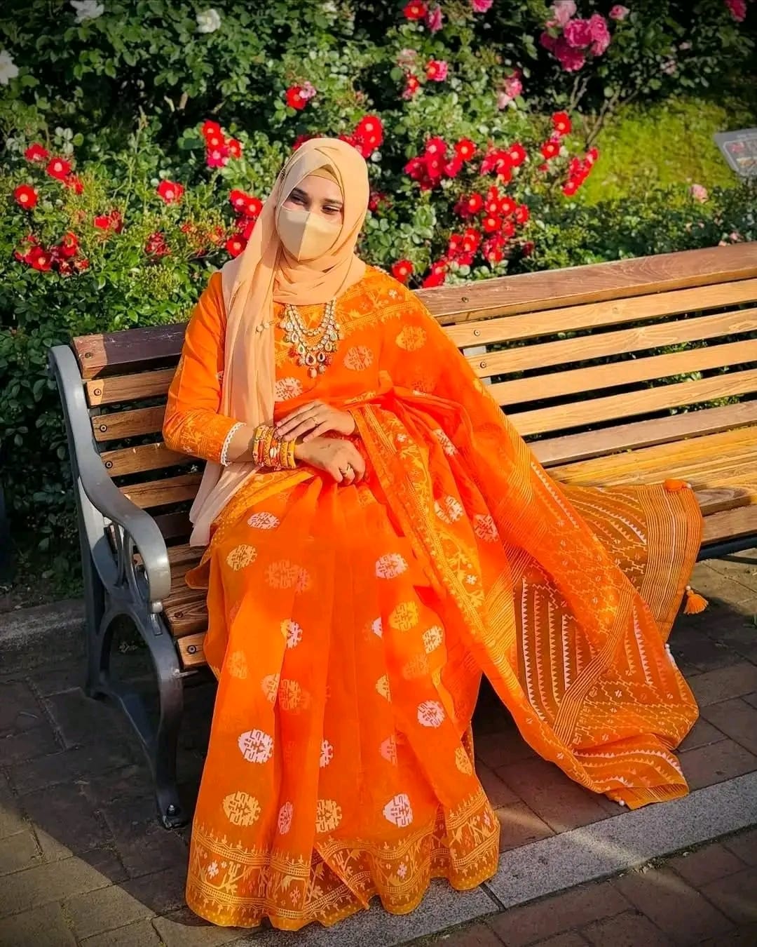মহিলাদের জামদানি স্ক্রিন প্রিন্ট হাফ সিল্ক শাড়ি, প্রতিদিনের জন্য